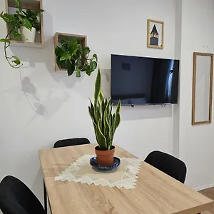 https://apartments-city-center-aquilo.albaniahotels.org